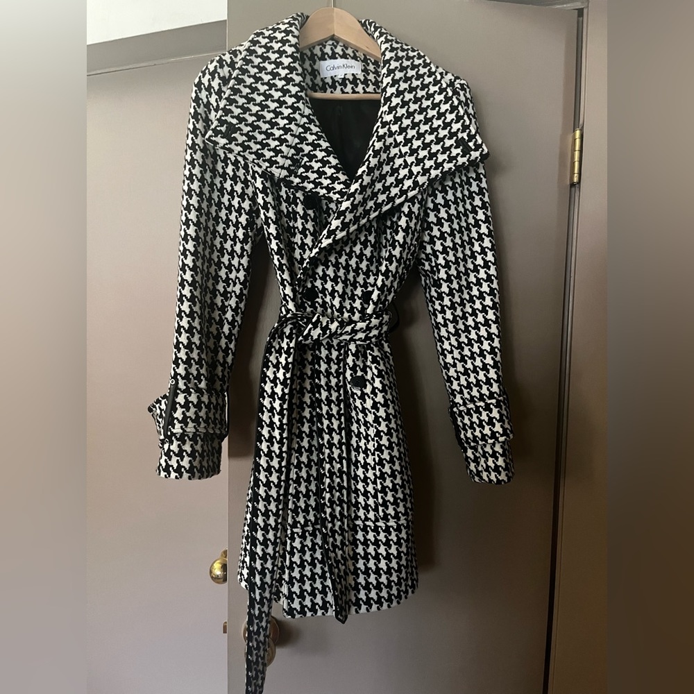 Calvin Klein Houndstooth wool coat medium. Gorgeous!